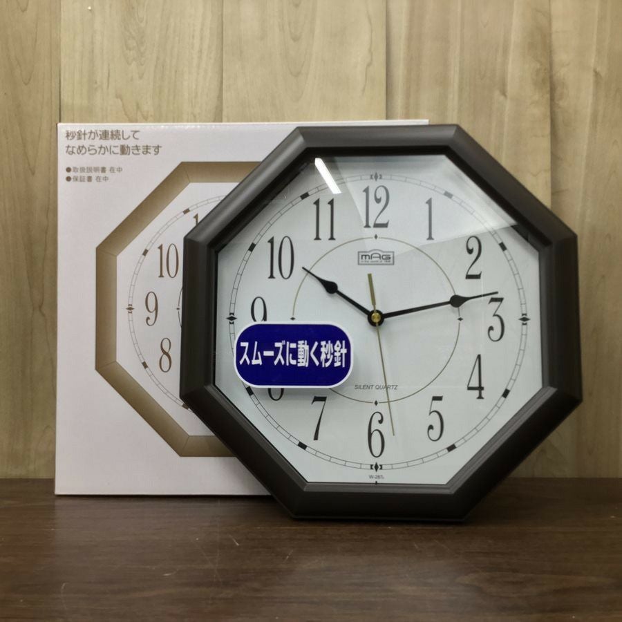 掛時計 オクターゴ MAG