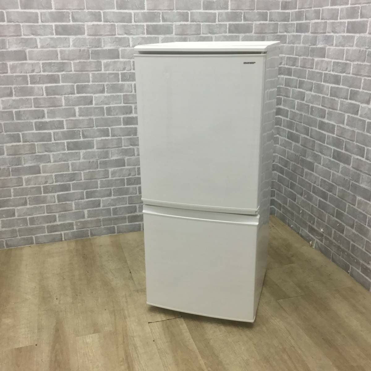 Ｇ：387959　２ドア　137L　シャープ　2018 Amazon.co.jp: シャープ 137L 2ドアノンフロン冷蔵庫 keyword
