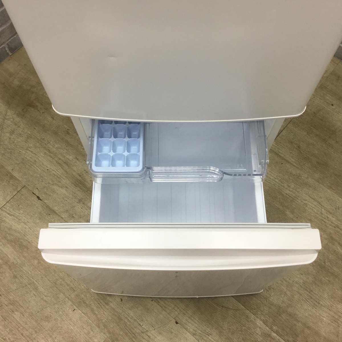 三菱電機 冷蔵庫 2ドア 146L 右開き ホワイト MR-P15G-W 2021年製
