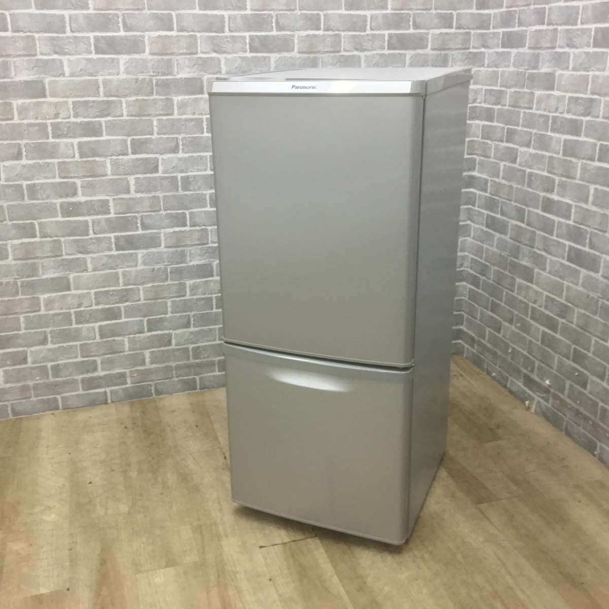 【中古品】Panasonic パナソニック 2ドア 冷凍冷蔵庫 138L NR-B149W-S 2017年 シルバー パナソニック 冷蔵庫 2ドア 138L 右開き シルバー NR-B149W-S 2017年製
