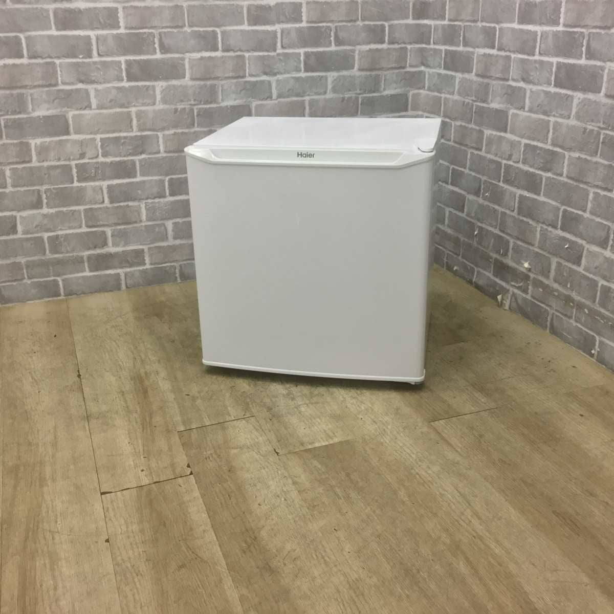 ハイアール 冷蔵庫 1ドア 40L 右開き ホワイト JR-N40H 2019年製 ハイアール 冷蔵庫 1ドア 40L 右開き ホワイト JR-N40H 2019年製