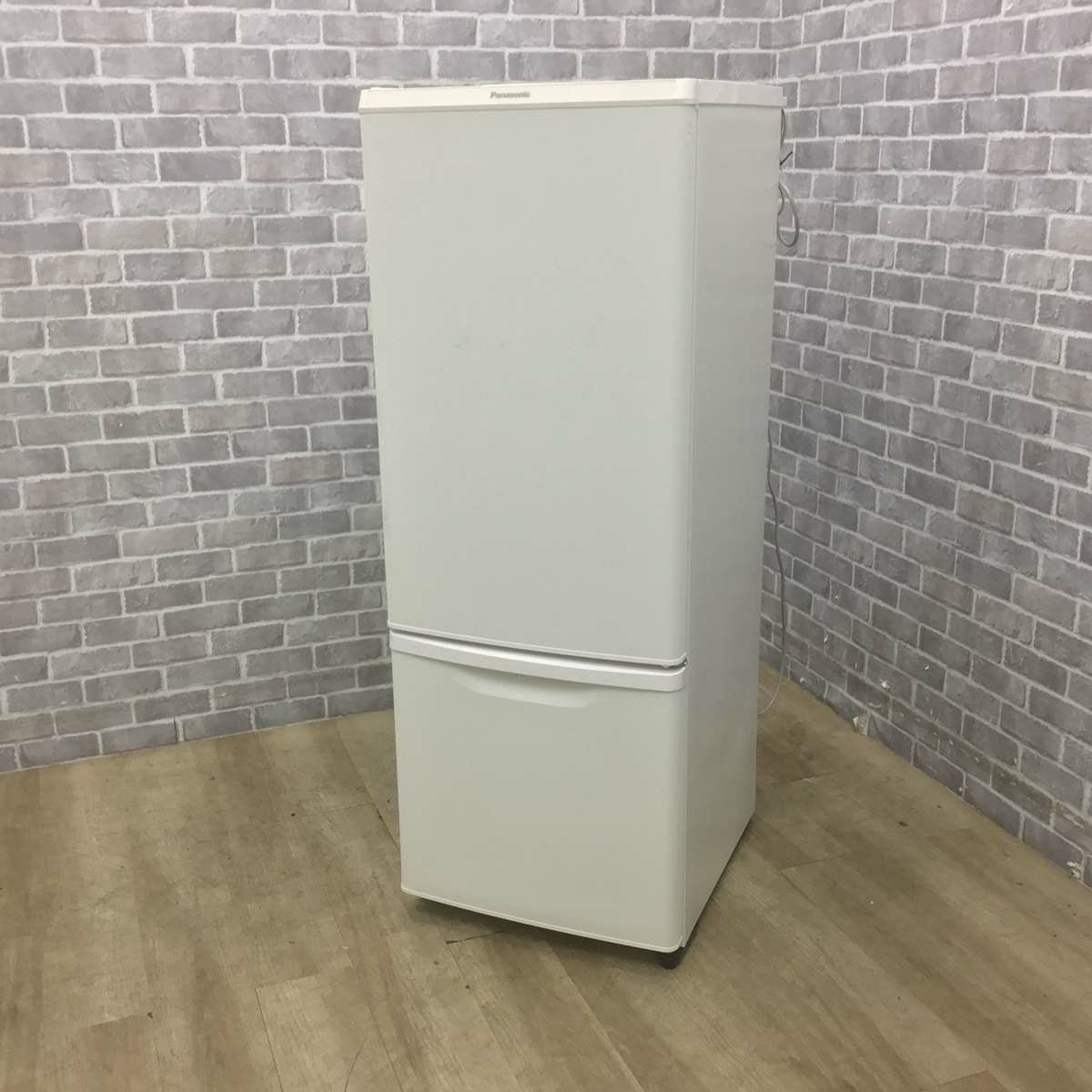 未使用に近い】パナソニック 168L 2ドア冷蔵庫【右開き】NR-BW17CJ-W