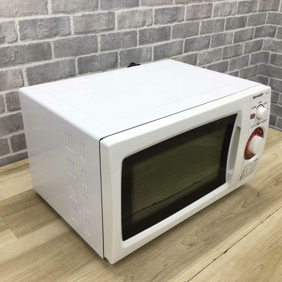 新生活！5280円 シャープ 電子レンジ 2017年製 RE-T3 ホワイト シャープ 電子レンジ 700W 20L 50hz 東日本専用 ホワイト RE-T3-W5