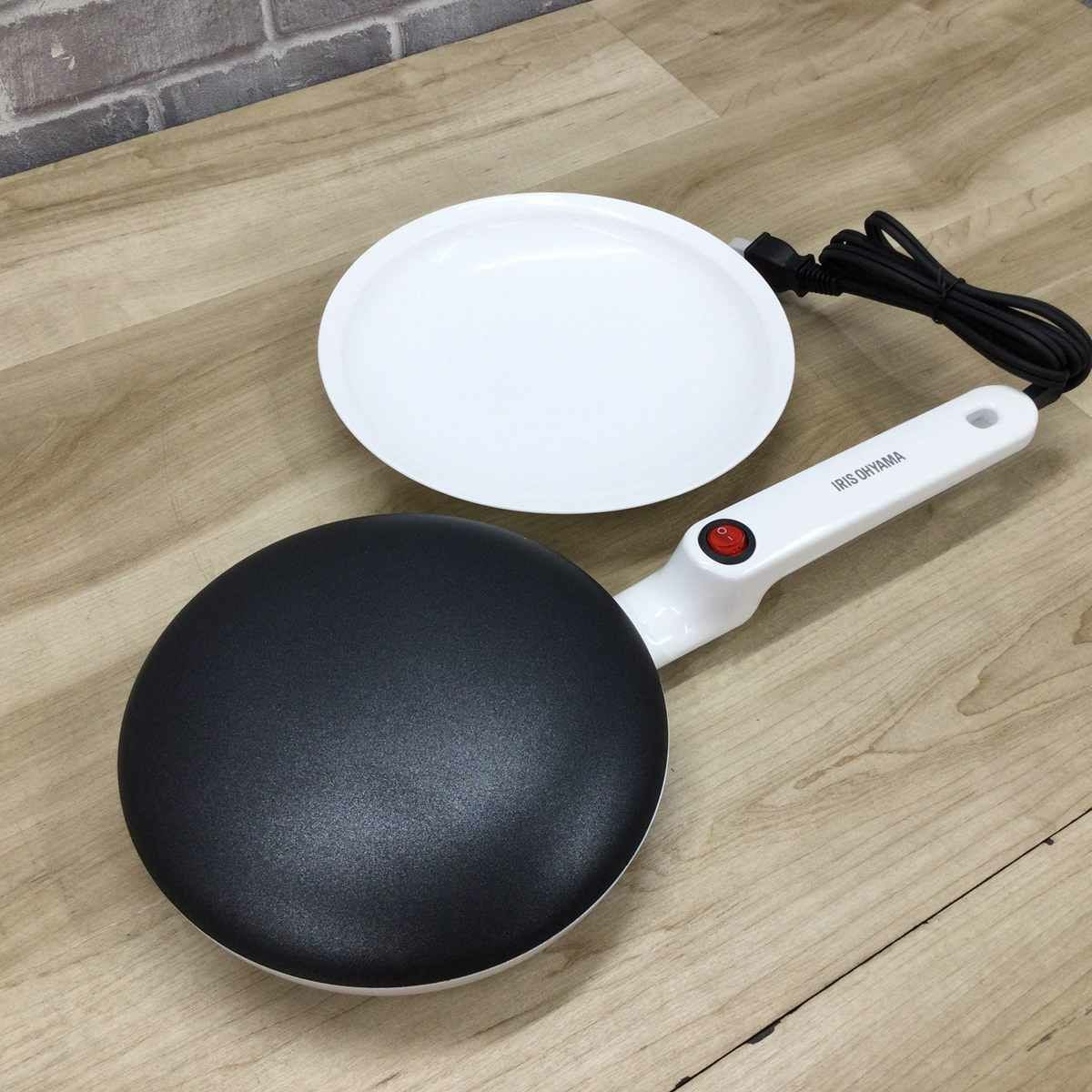 アイリスオーヤマ クレープメーカー 20cm【未使用品】 PCM-800-W 2021年製