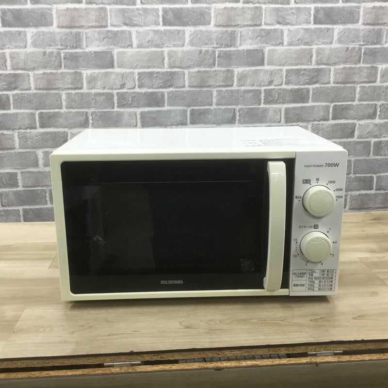 アイリスオーヤマ 電子レンジ 700W 17L 50hz 東日本専用 ホワイト IMG-T177-5-W 2021年製