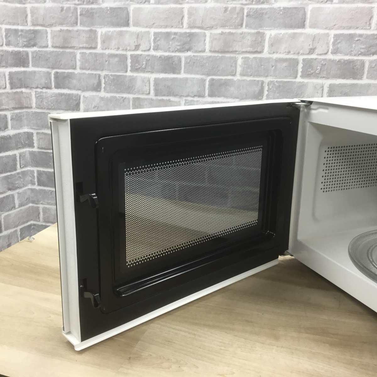 アイリスオーヤマ 電子レンジ 700W 17L 50hz 東日本専用 ホワイト IMG-T177-5-W 2021年製