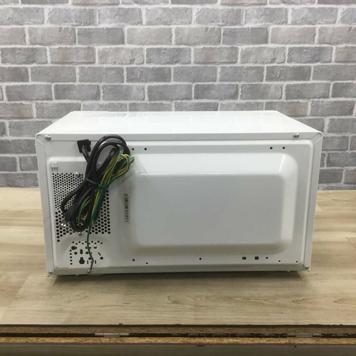 アイリスオーヤマ 電子レンジ 700W 17L 50hz 東日本専用 ホワイト IMG-T177-5-W 2021年製