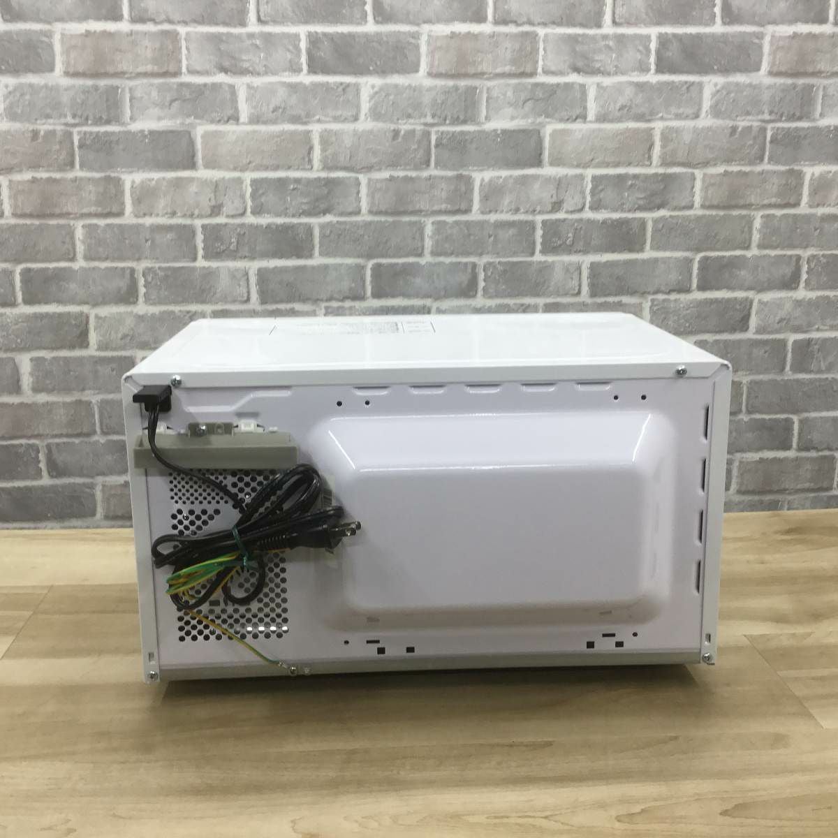 アイリスオーヤマ 電子レンジ 500W 17L ヘルツフリー ホワイト IMB-T178-W 2024年製