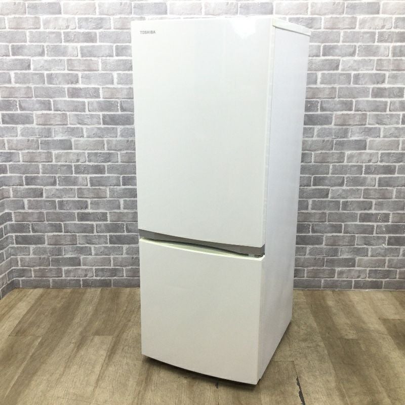 東芝 冷蔵庫 2ドア 153L 右開き ホワイト GR-P15BS(W) 2018年製