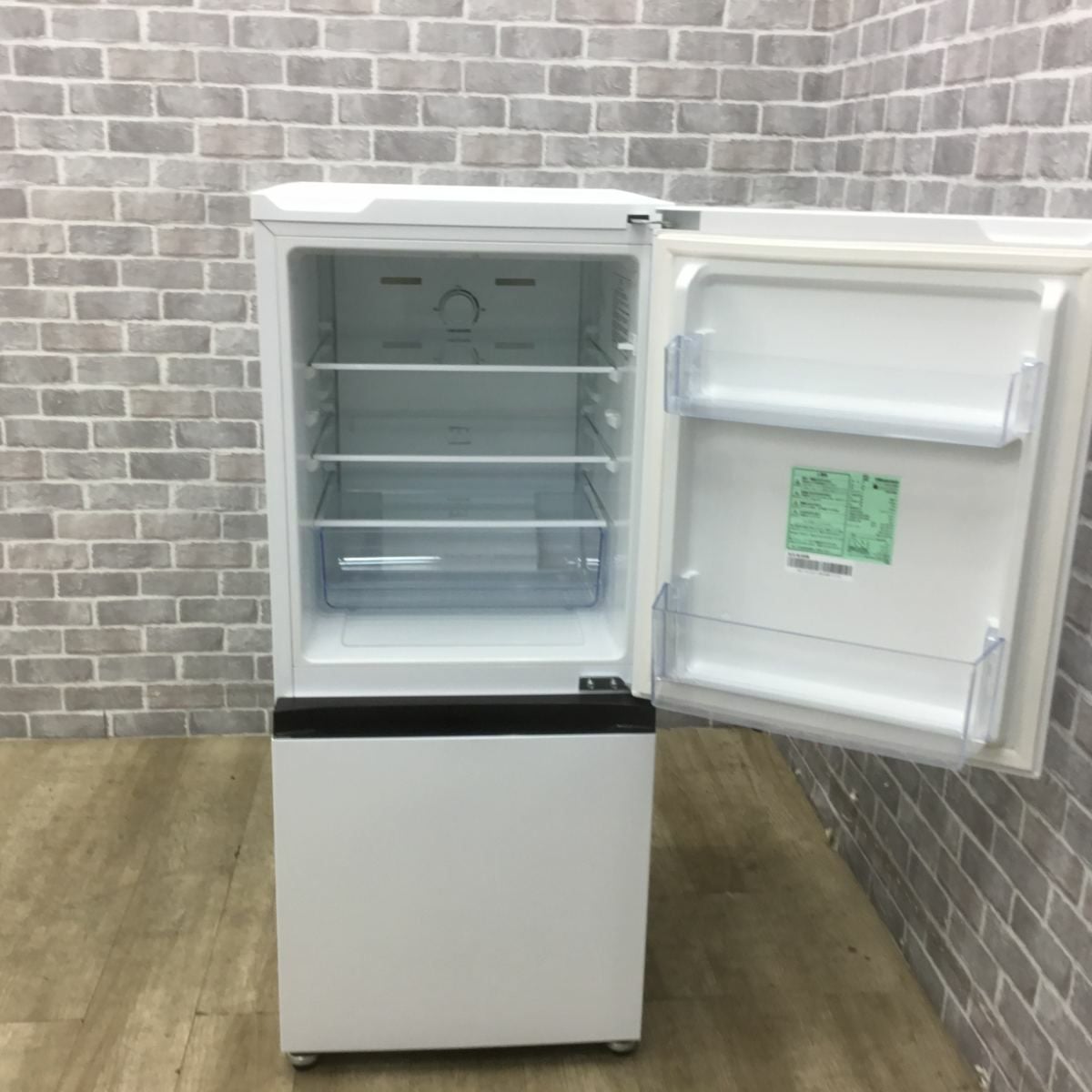 【トレファク イオンモール常滑店】2ドア冷蔵庫 Hisense HR-D13E2W 2022年製をご紹介！ トレファク イオンモール常滑店】2ドア冷蔵庫 Hisense HR-D13E2W 2022