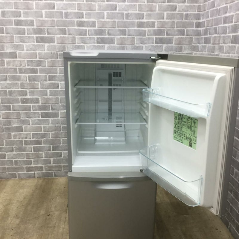 パナソニック 冷蔵庫 2ドア 138L 右開き シルバー NR-B149W-S 2017年製 