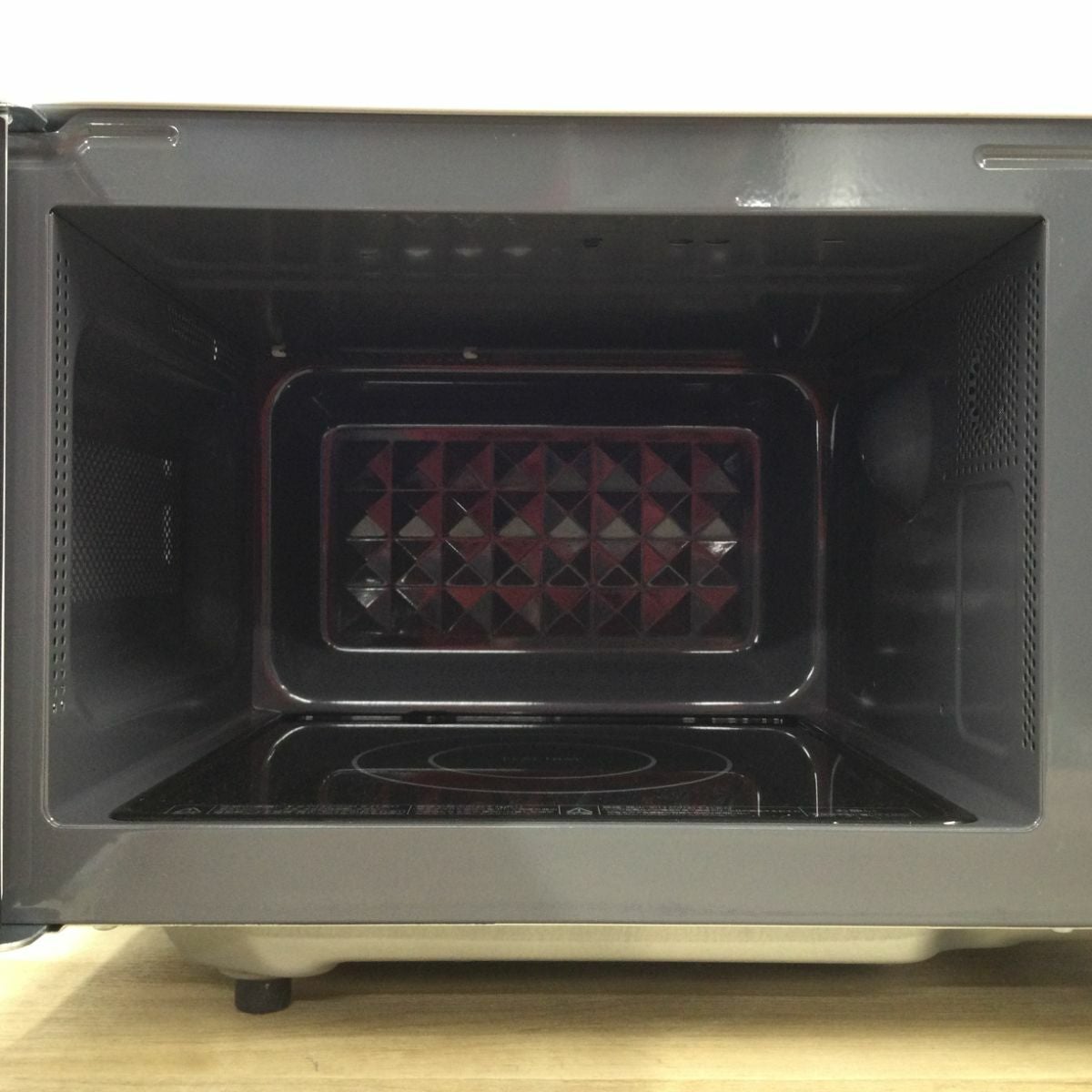 東芝 電子レンジ 520W 17L ヘルツフリー フラット ER-M17Y(W) 2024年製