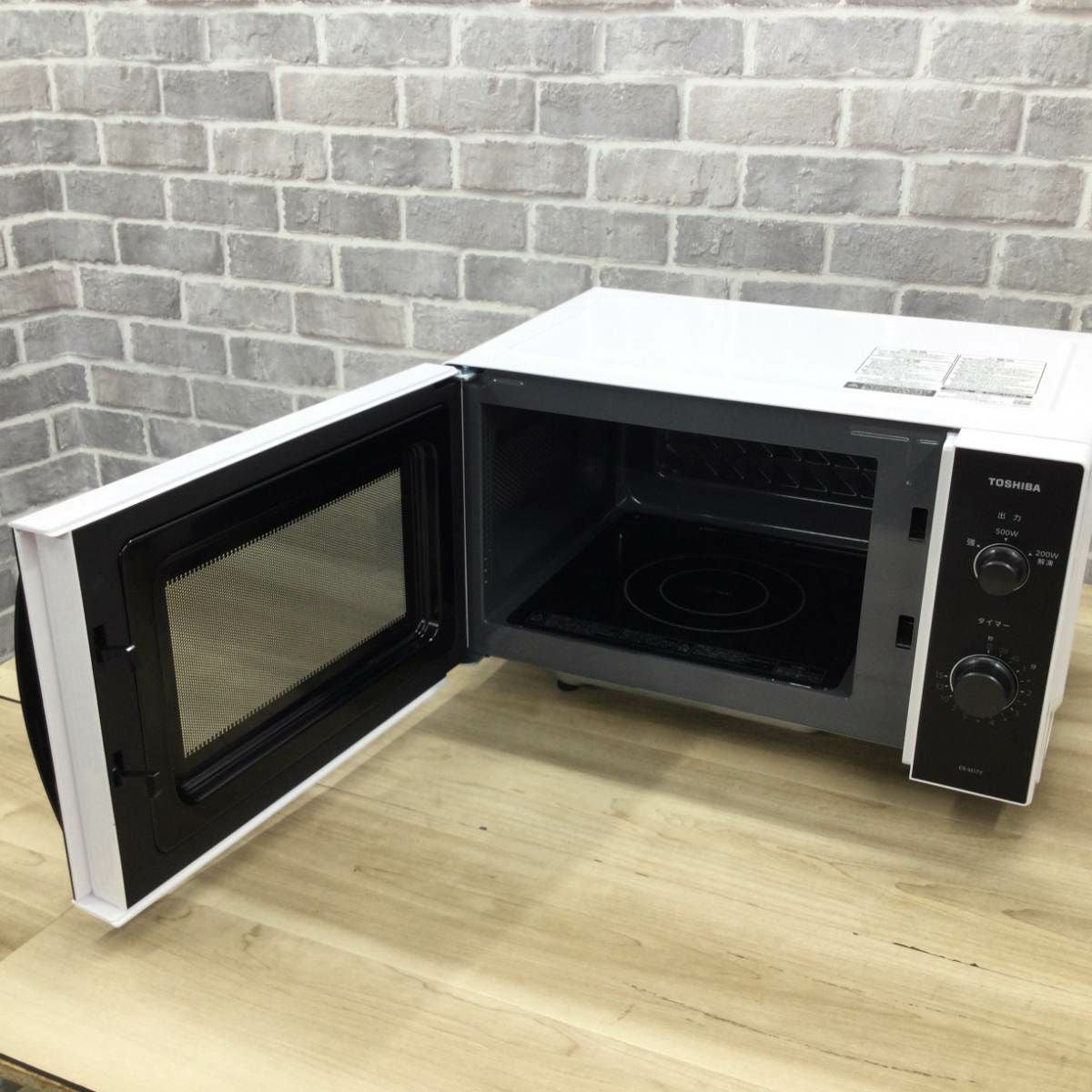 東芝 電子レンジ 520W 17L ヘルツフリー フラット ER-M17Y(W) 2024年製
