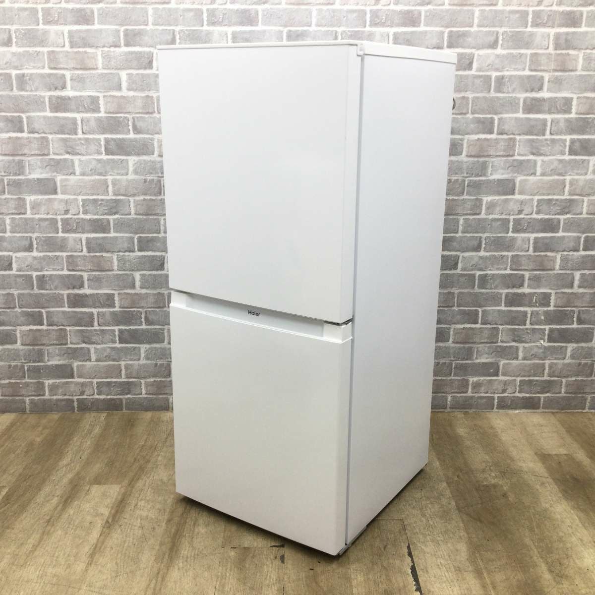 冷蔵庫　121L　2ドア　ハイアール　JR-NF121B（W）　未使用品 ハイアール 121L 2ドアファン式冷蔵庫 JR-NF121C-W【標準配送料2000円