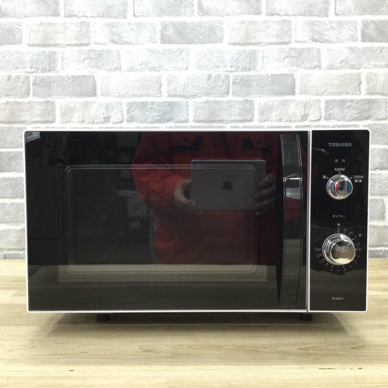 東芝 電子レンジ 900W 17L ヘルツフリー フラット ER-WM17(W) 2023年製