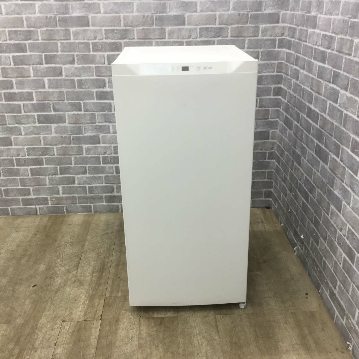 アクア 冷凍庫 1ドア 93L 右開き 【アウトレット】 AQF-FA9R-W 2025年製