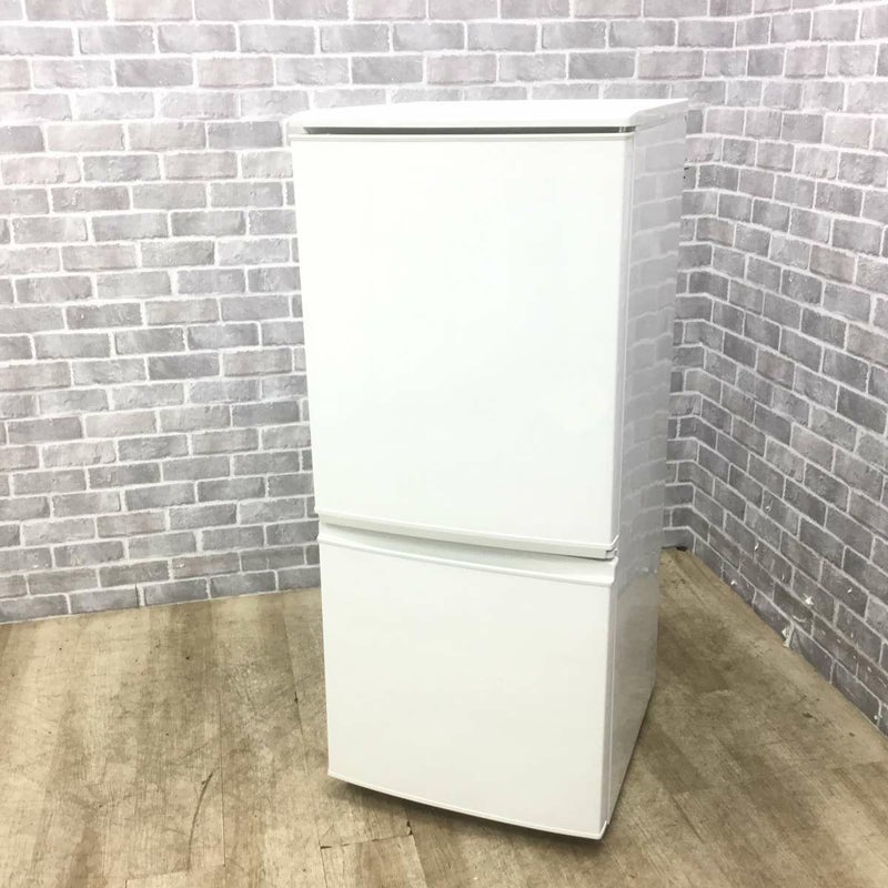 シャープ 冷蔵庫 2ドア 137L どっちもドア SJ-D14C-W 2017年製