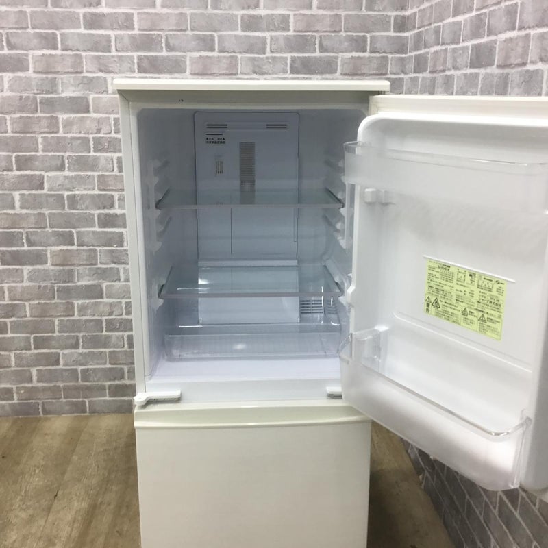 シャープ 冷蔵庫 2ドア 137L どっちもドア SJ-D14D-W 2018年製 