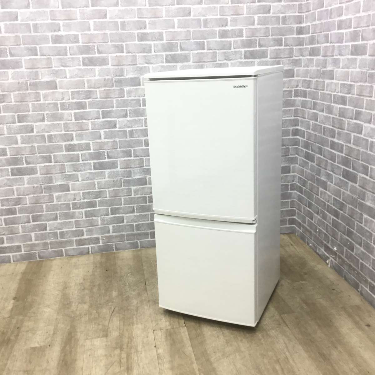 シャープ 冷蔵庫 2ドア 137L どっちもドア SJ-D14E-W 2019年製
