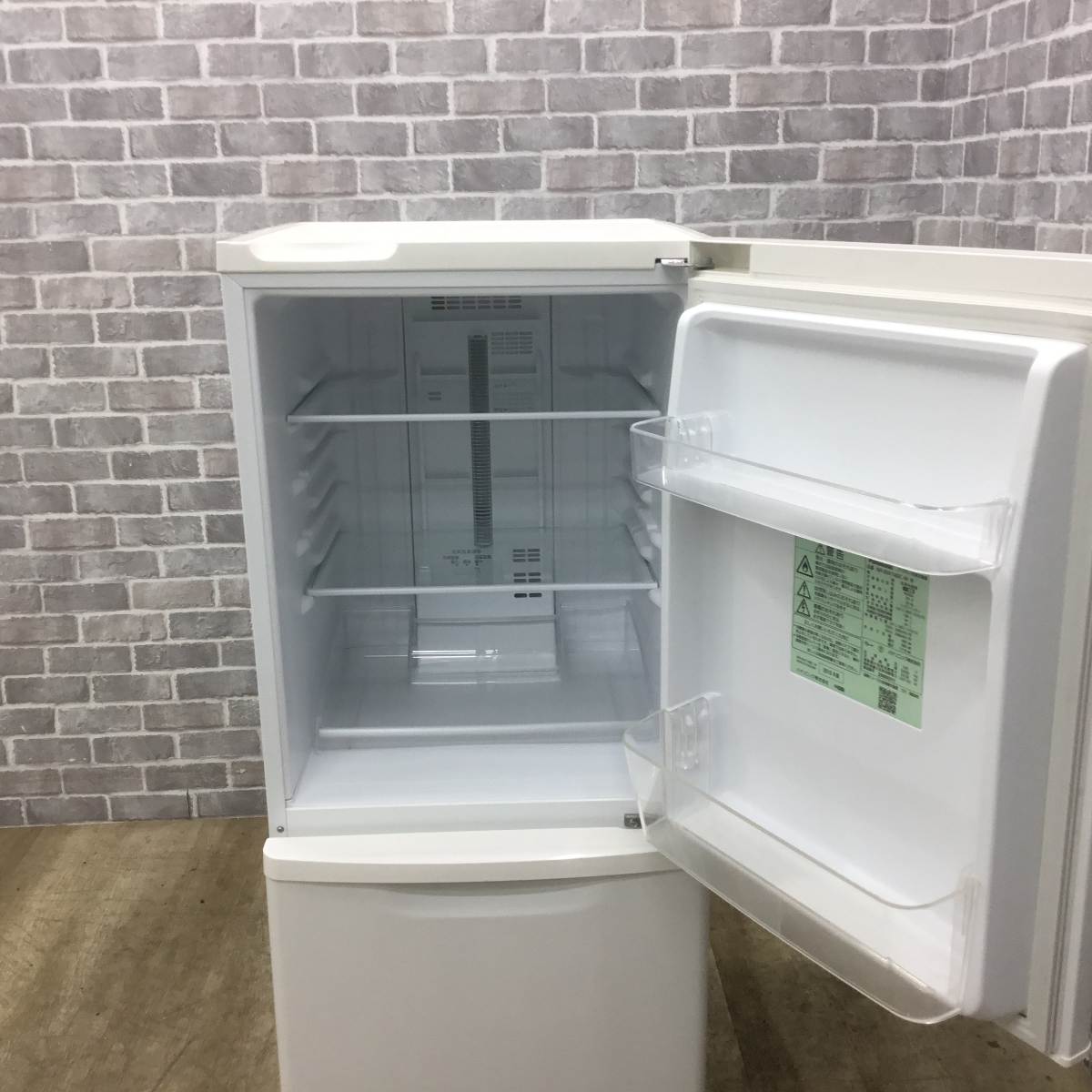 パナソニック 冷蔵庫 2ドア 138L 右開き NR-BW14BC-W 2018年製