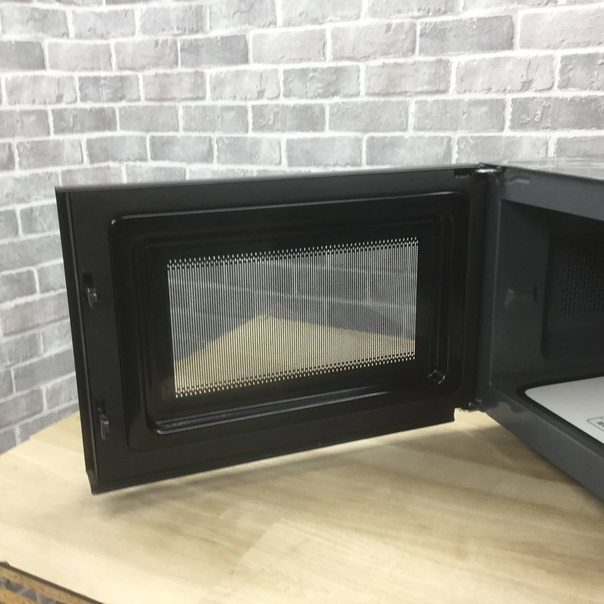 MAXZEN 電子レンジ 550W 18L ヘルツフリー フラット JM18GZ01 2022年製