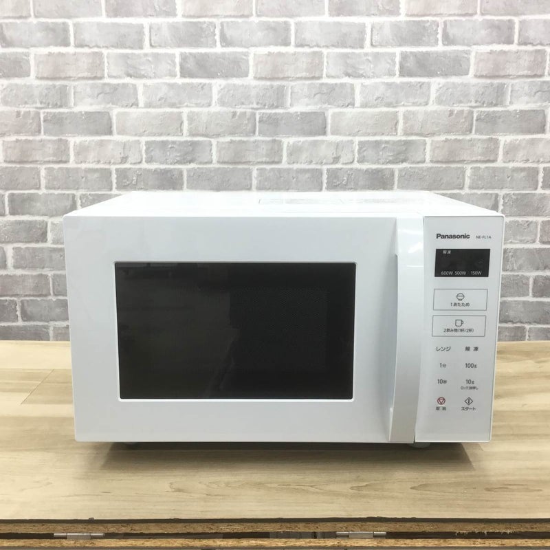 パナソニック 電子レンジ 1000W 22L ヘルツフリー フラット NE-FL1A-W 2022年製