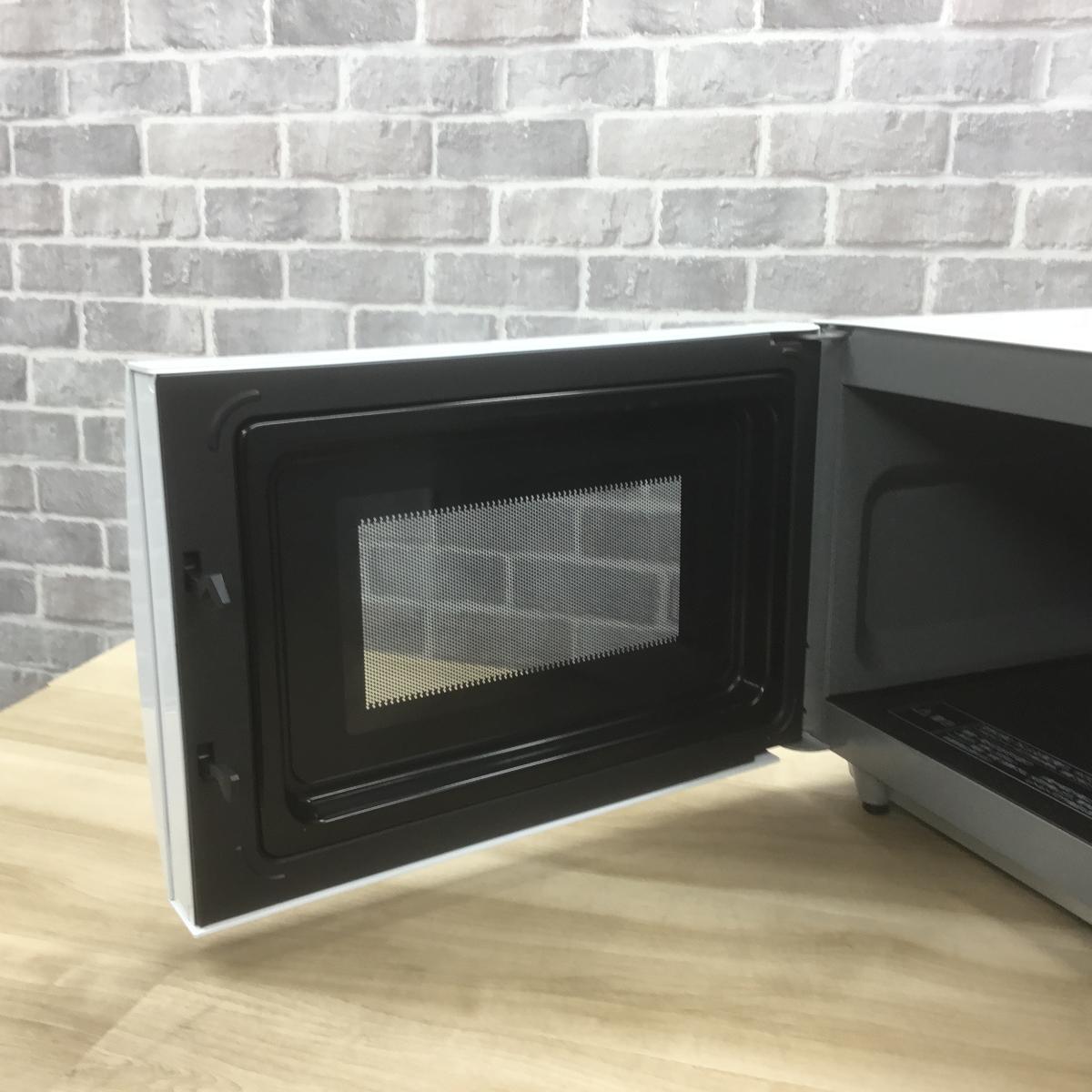 パナソニック 電子レンジ 1000W 22L ヘルツフリー フラット NE-FL1A-W 2022年製