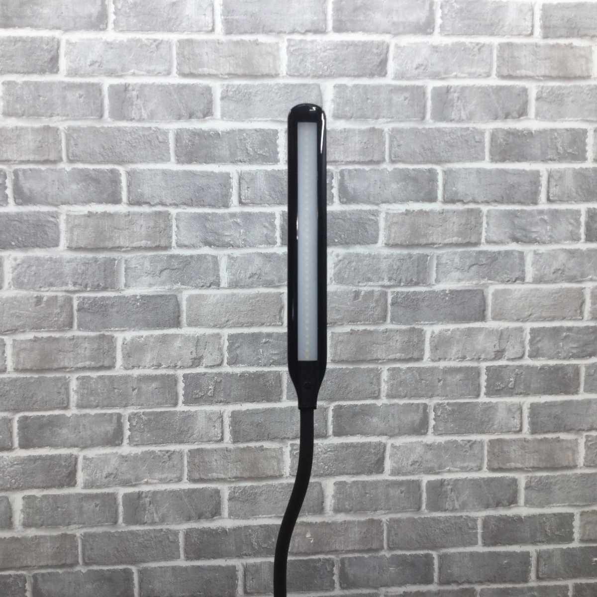 ニトリ LEDデスクライト YP405DL(BK) 2023年製