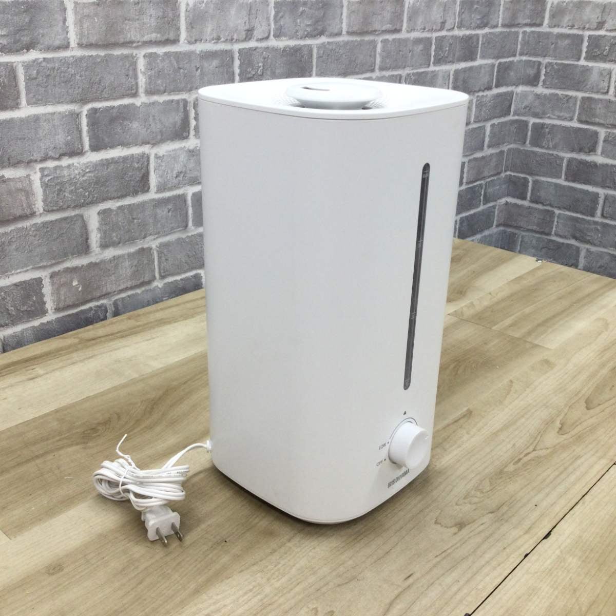 アイリスオーヤマ 加湿器 上部給水式 超音波式 AZHM-UU28B-W 2024年製