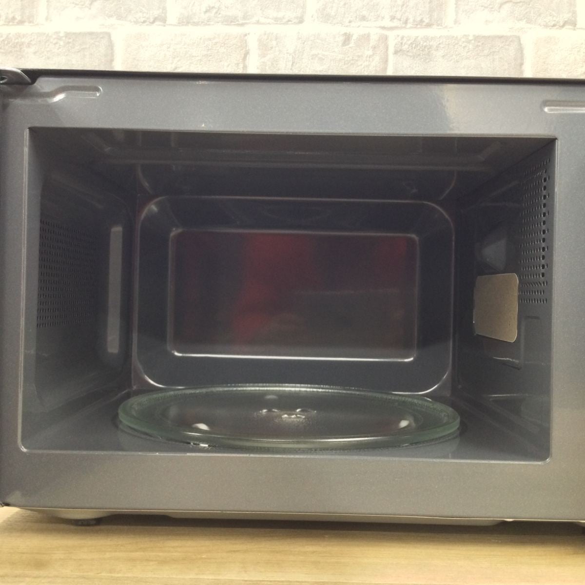 MAXZEN 電子レンジ 700W 50hz専用 JM17AGZ01 2024年製 | リユース家電Happy MAXZEN 電子レンジ 700W 50hz専用 JM17AGZ01 2024年製 | リユース家電Happy