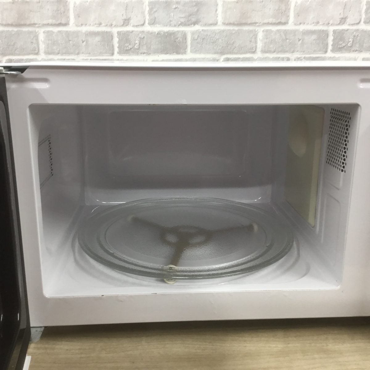 東芝 電子レンジ 700W 17L 50hz MFM-S17A-50HZ(W) 2019年製