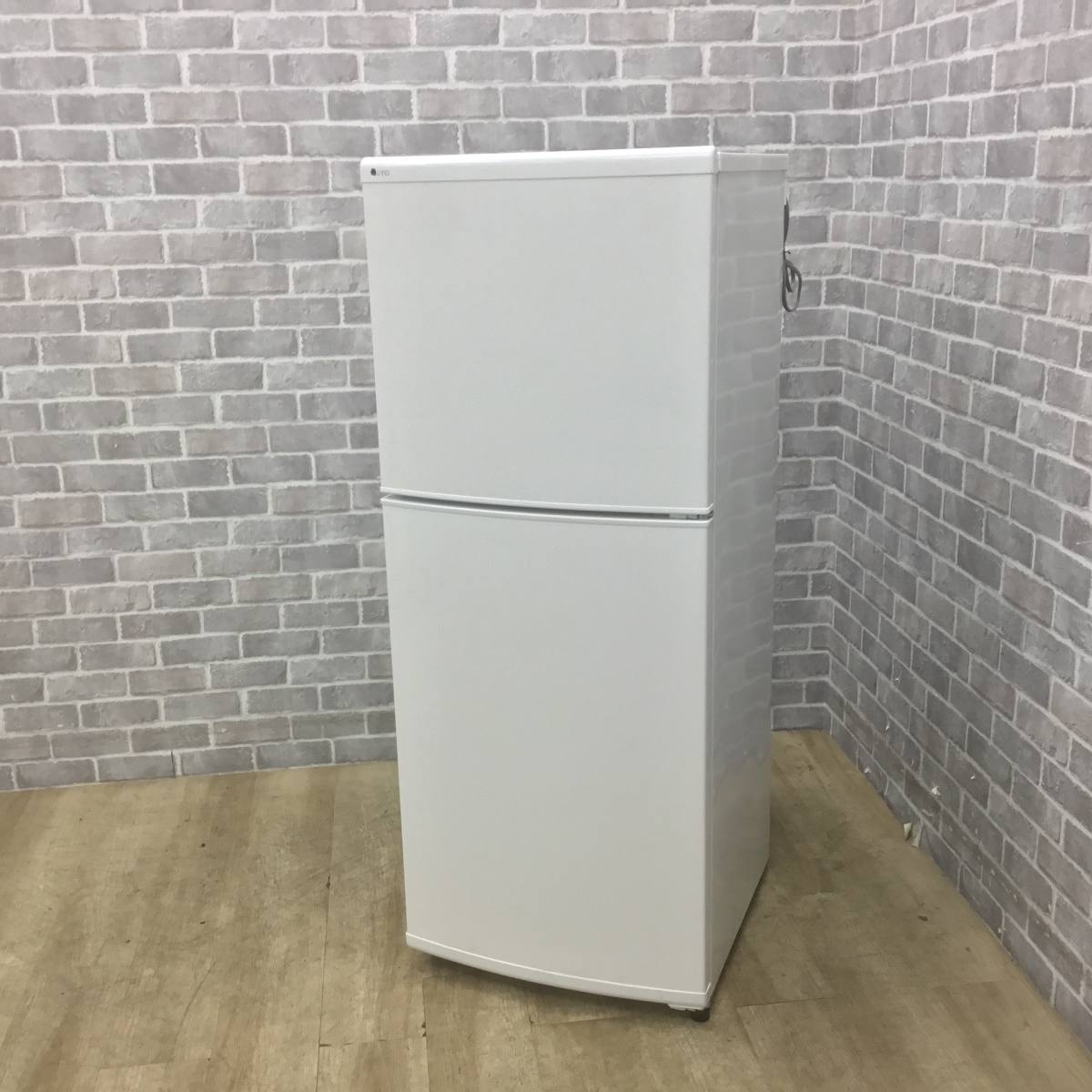 ユーイング 冷蔵庫 2ドア 140L 右開き UR-F140J(W) 2018年製