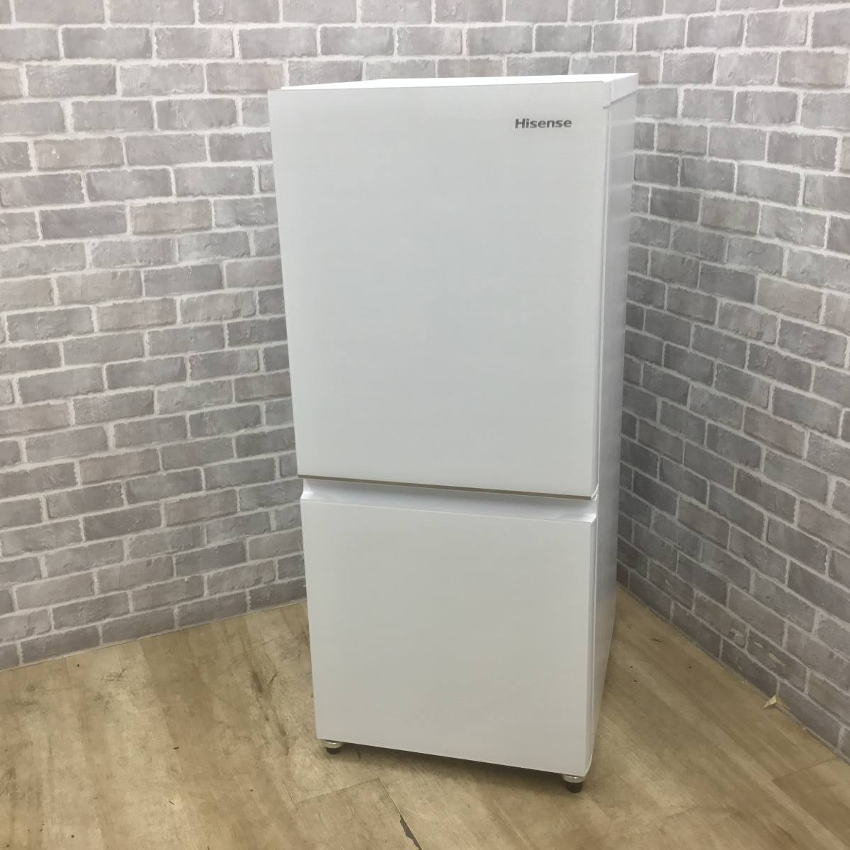ハイセンス 冷蔵庫 2ドア 135L 右開き HR-G13C-W 2022年製