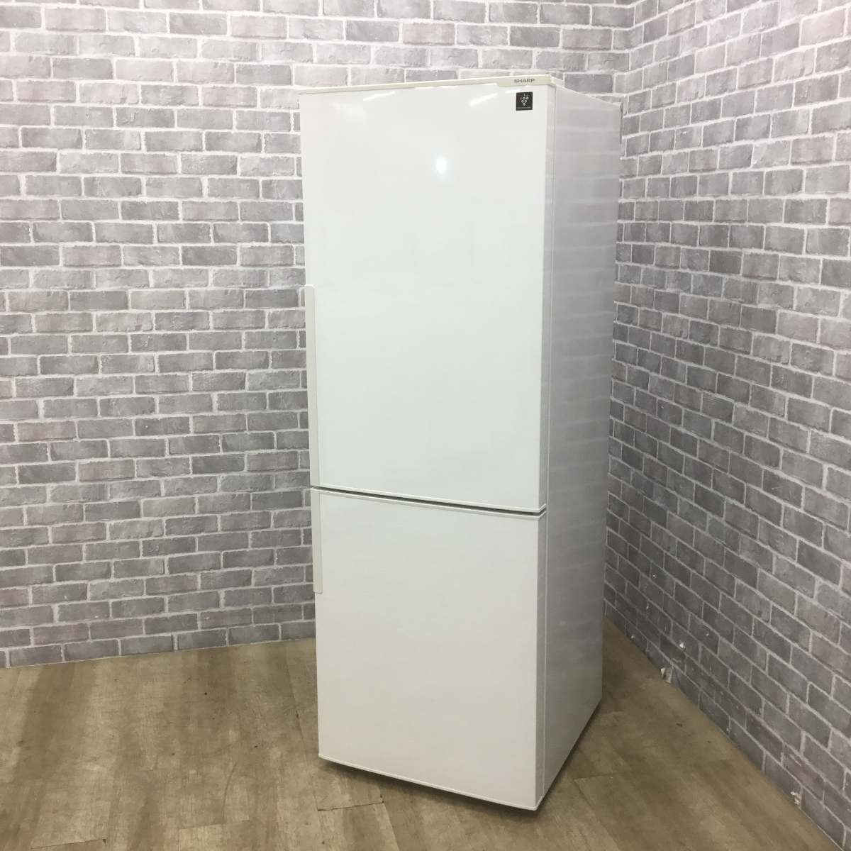 シャープ 冷蔵庫 2ドア 271L 右開き SJ-PD27C-W 2017年製