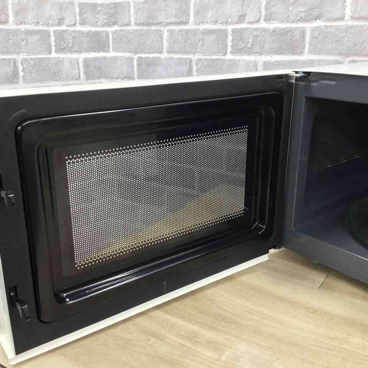 シャープ 電子レンジ 520W 18L ヘルツフリー RE-TM18-W 2020年製