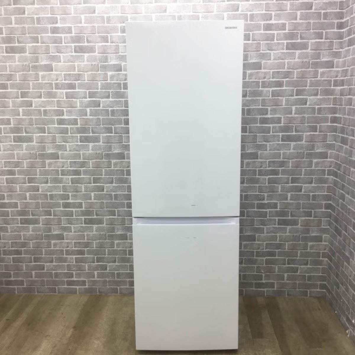 アイリスオーヤマ 冷蔵庫 2ドア 296L 右開き IRSN-IC30A 2023年製