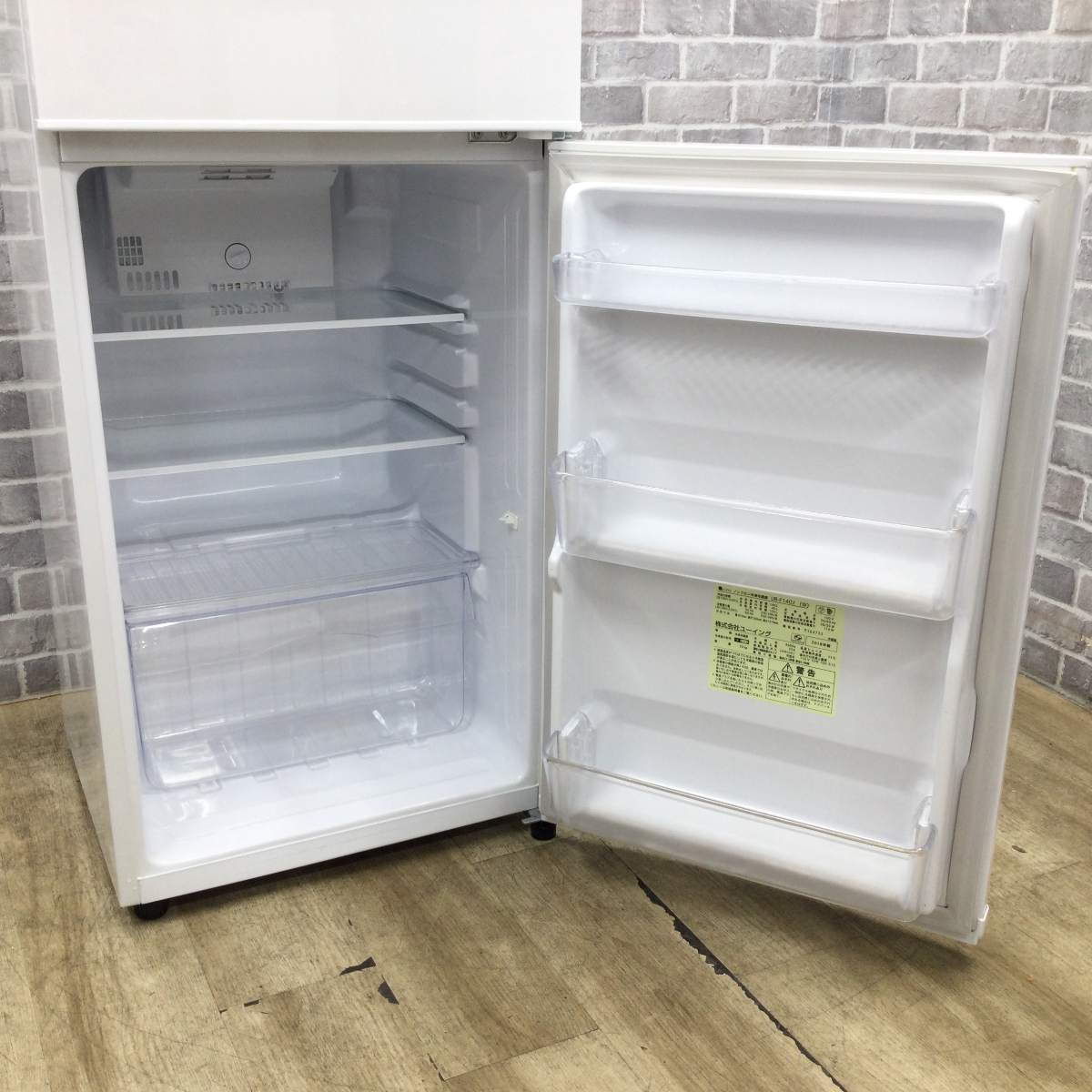ユーイング 冷蔵庫 2ドア 140L 右開き UR-F140J(W) 2018年製