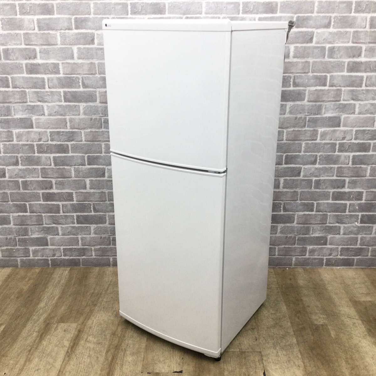 ユーイング 冷蔵庫 2ドア 140L 右開き UR-F140J(W) 2018年製