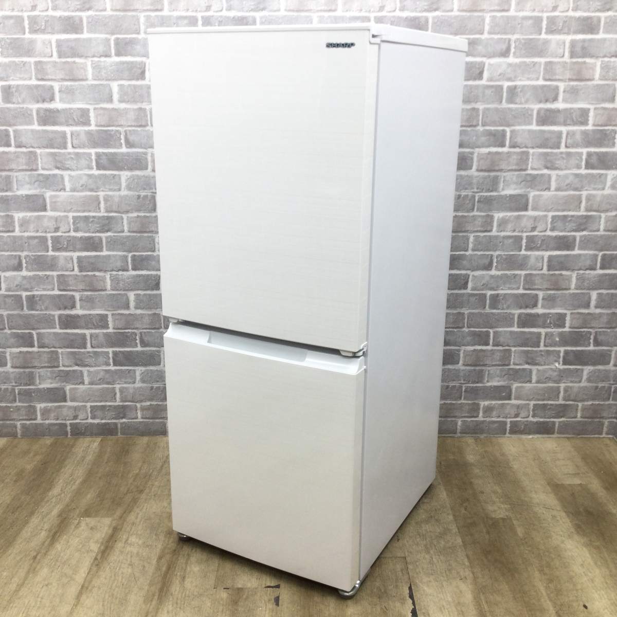 シャープ 冷蔵庫 2ドア 152L どっちもドア SJ-D15G-W 2021年製