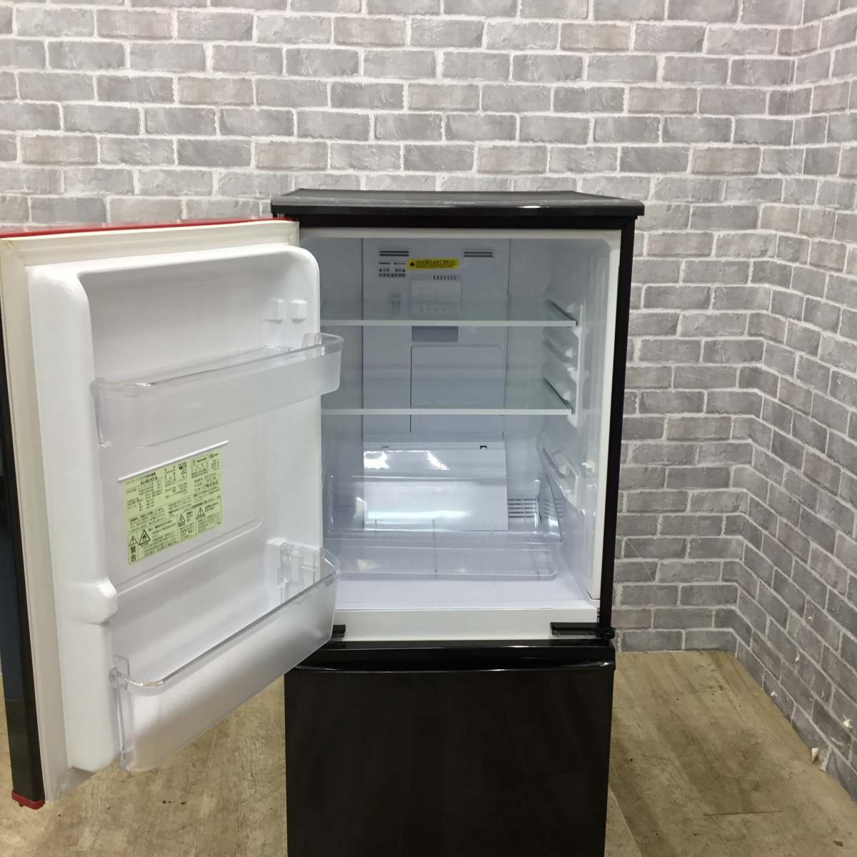 シャープ 冷蔵庫 2ドア 137L どっちもドア SJ-BK14Y-B 2014年製