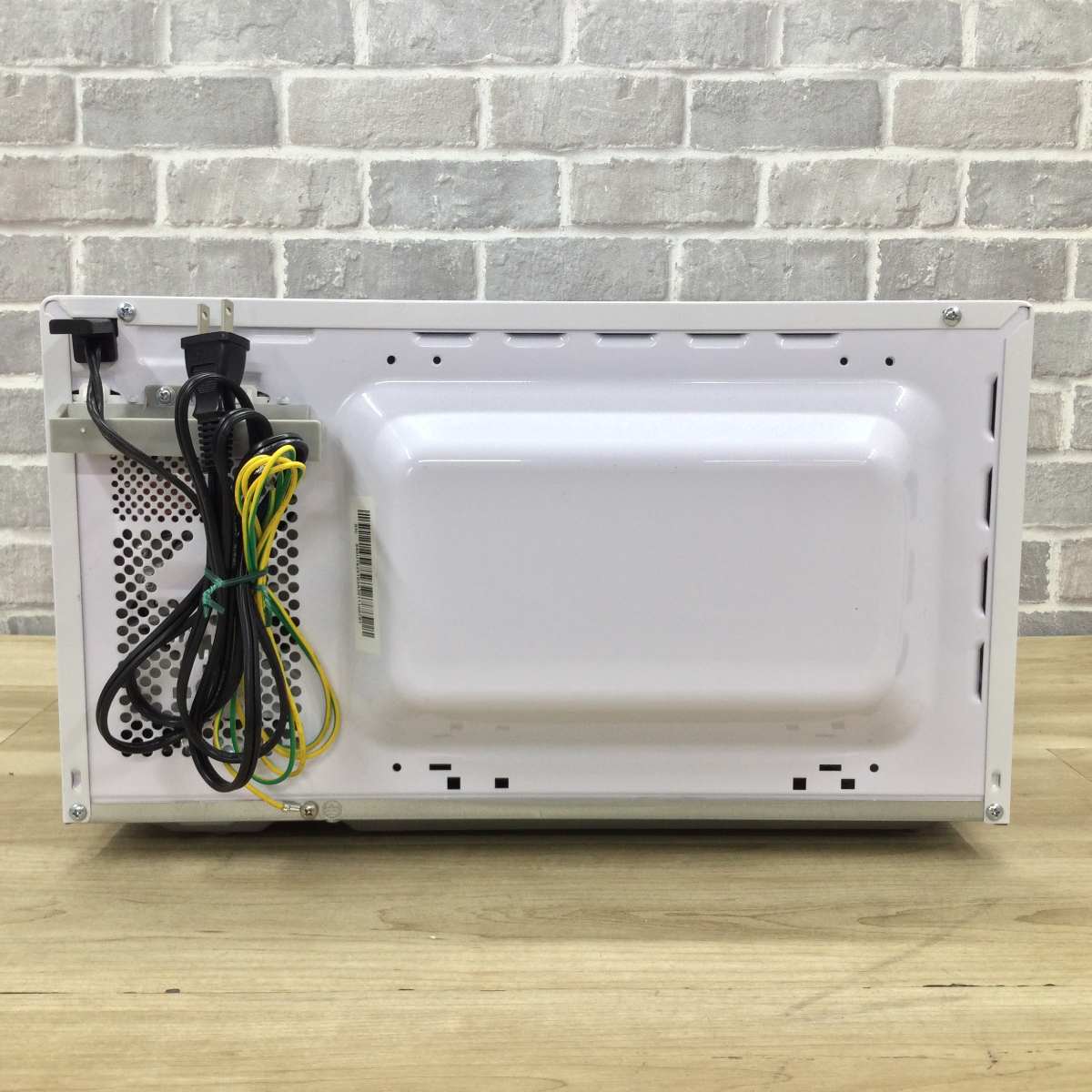 山善 電子レンジ 700W 17L 50hz YRM-HF171(W) 2025年製