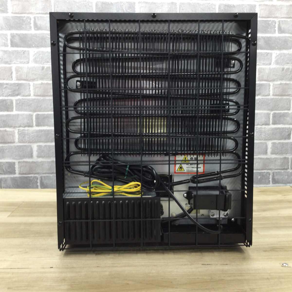 エーステージ 冷蔵庫 1ドア 32L ミラーガラスペルチェ式 PR02B-32MG 2022年製