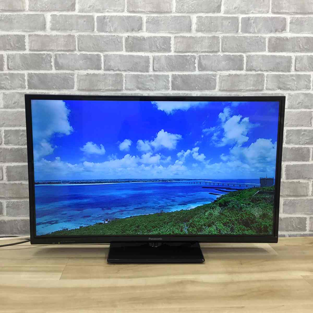 未使用　パナソニック　32型　液晶ＴＶ　2016年　TH-32D305 パナソニック 液晶テレビ 32インチ VIERA TH-32D305 2016年製