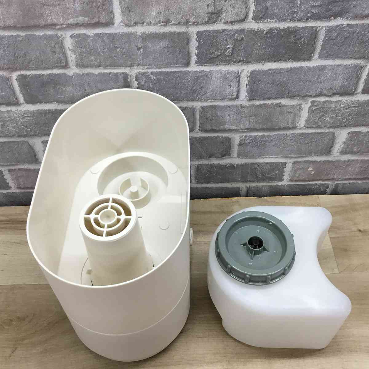 ユアサプライムス 加湿器 スチーム式 2.2L YHY-350Y(W) 2018年製