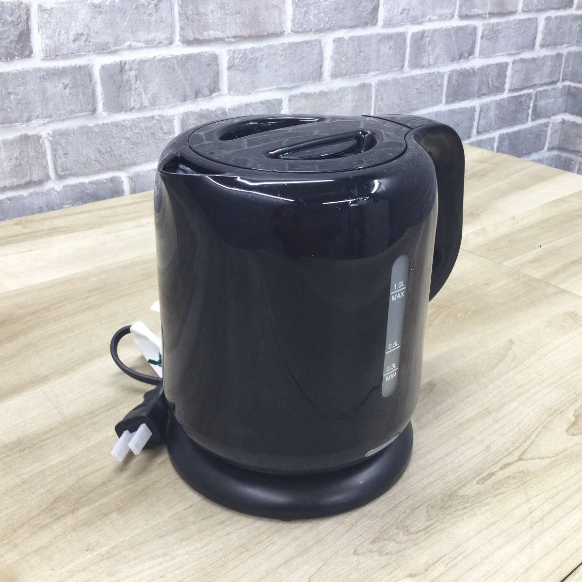 山善 電気ケトル 1.0L DKE-100(B) 2023年製
