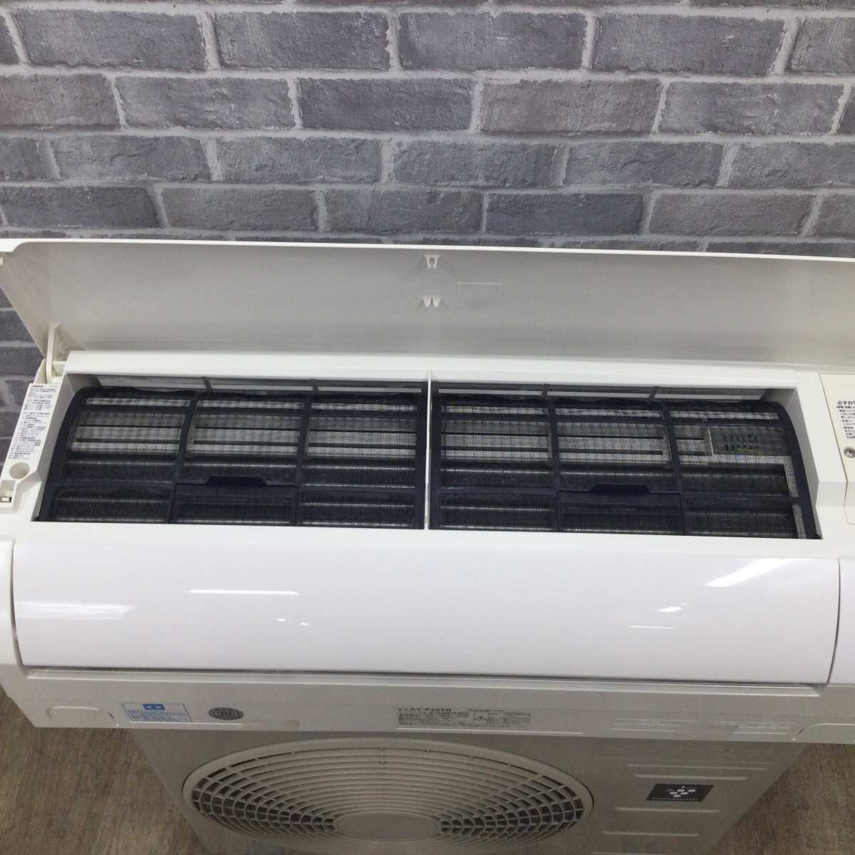 シャープ エアコン 2.5kw 【プラズマクラスター25000搭載】 AY-P25TD-W 2022年製