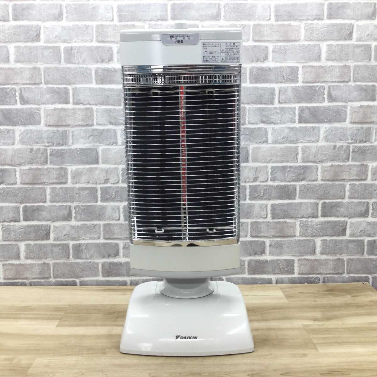 セラミックヒーター ダイキンERFT11US-W セラミックヒーター ダイキンERFT11US-W ERFT11US-W 電気ストーブ