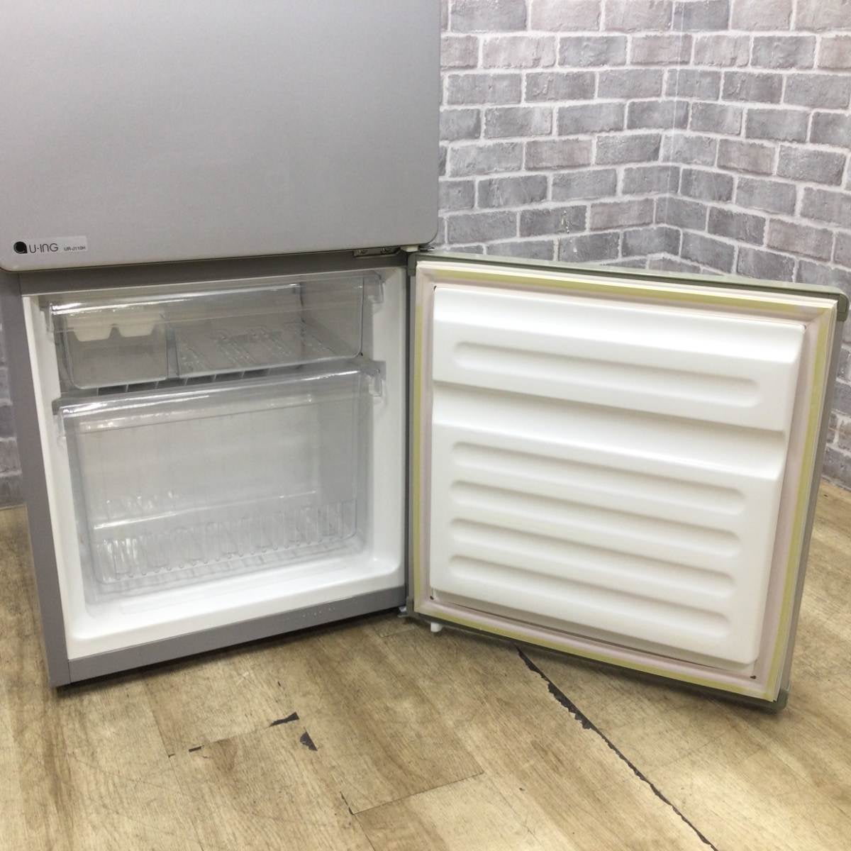 冷蔵庫　ユーイング　110L　2016年製 ユーイング 冷蔵庫 2ドア 110L 右開き UR-J110H 2016年製 | リユース