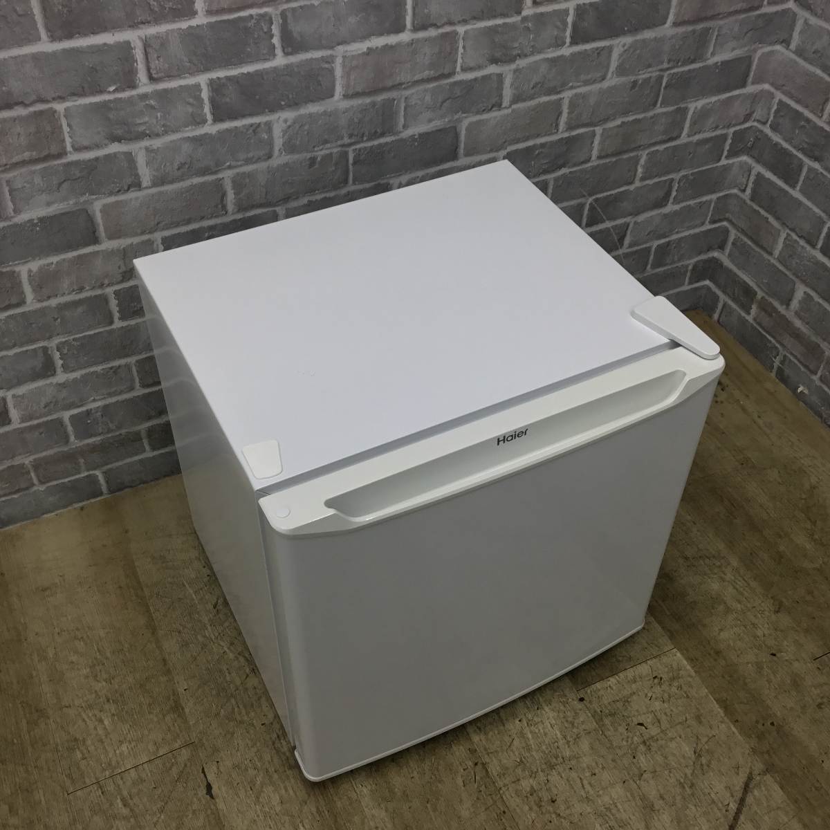 ✨ハイアール　中古　JR-N40H　電気冷蔵庫　４０ℓ　2020年式　1ヶ月保証 ※パッキン汚れ・ドア棚無し✨うるま市田場✨ ハイアール 冷蔵庫 1ドア 40L 右開き JR-N40H 2020年製 | リユース家電