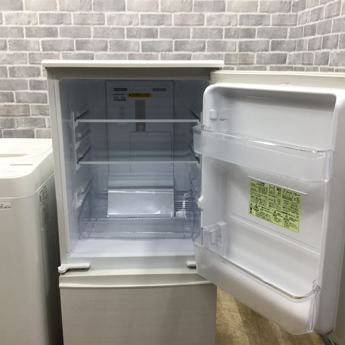 期間限定配送無料❗【美品】シャープ高年式❗2019年モデル 2ﾄﾞｱ冷蔵庫137L/4.5Kg全自動洗濯機 セット 家電2点セット シャープ 冷蔵庫 137L シャープ 洗濯機 4.5kg